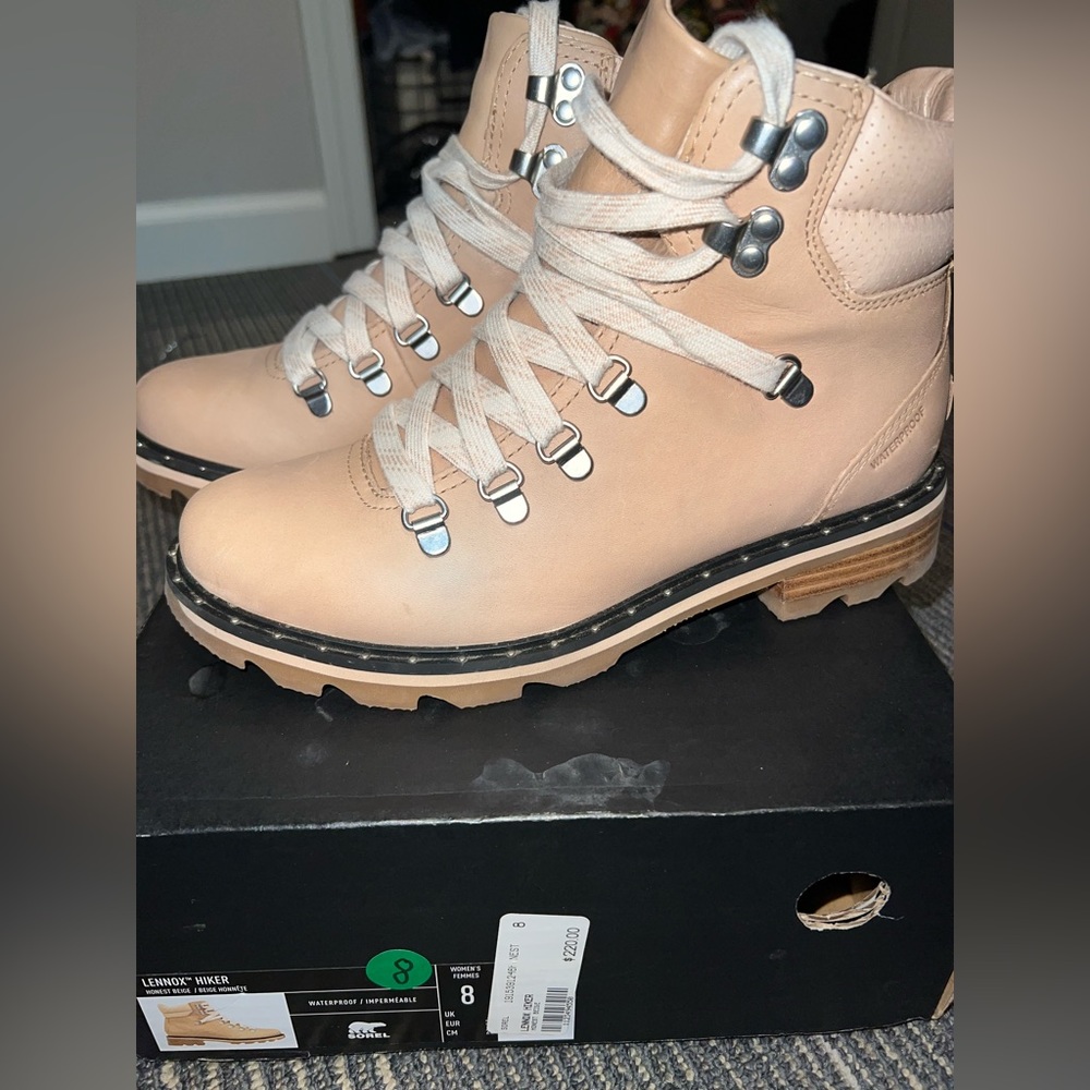 SOREL women’s boots- Lennox Hiker Booties with box - EUC